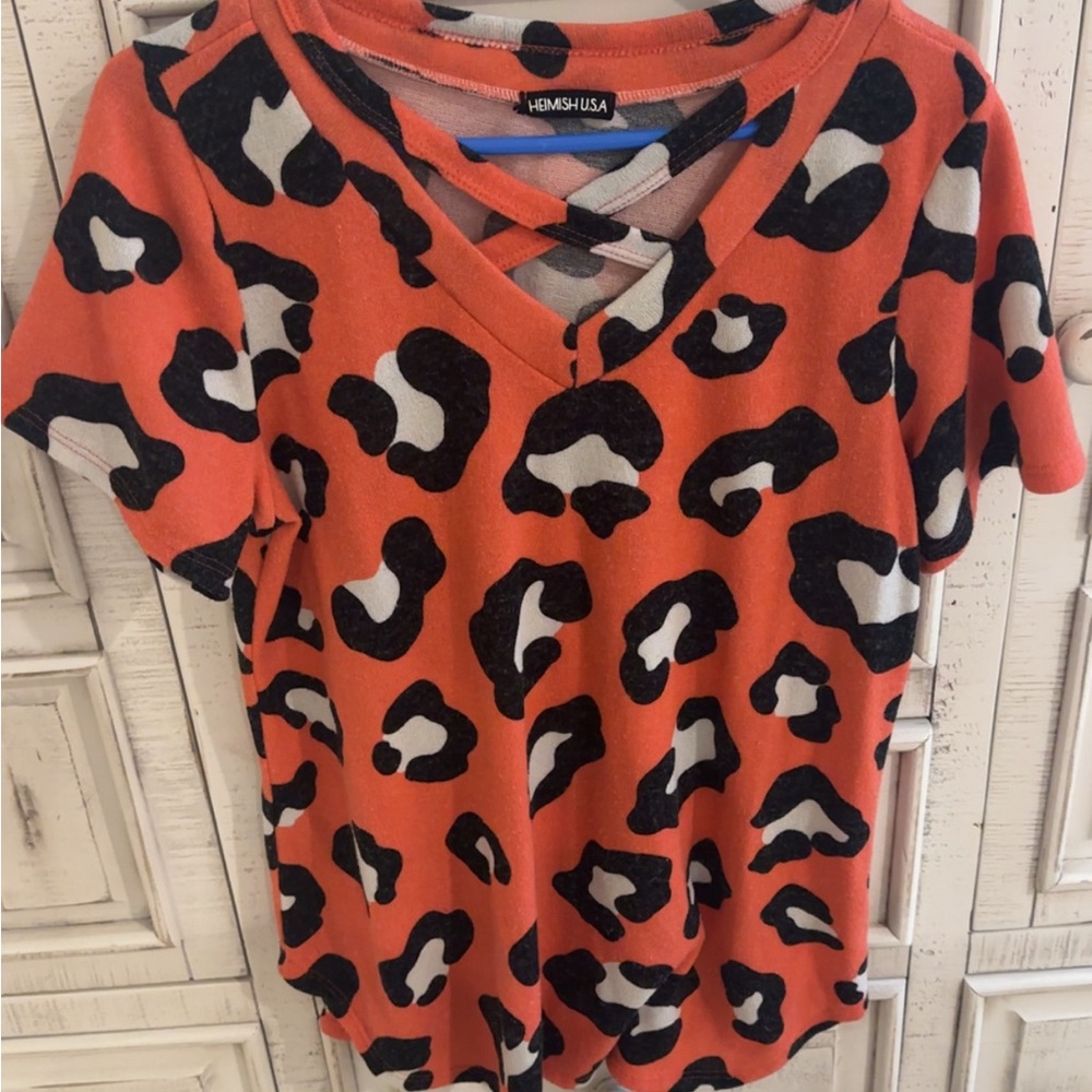 Coral  Graphic Cut Out T-Shirt Blouse